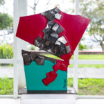 Sem Título, Caciporé Torres, Escultura em aço escovado, Dimensões variadas, S/ data Escultura feita em aço, nas cores vermelha e verde, com dimensões variadas